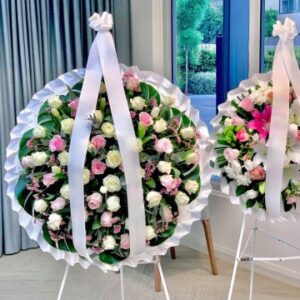 funeral flowers melbourne, funeral florist melbourne, funeral flower arrangements, funeral tributes, send funeral flowers melbourne, funeral flowers delivery